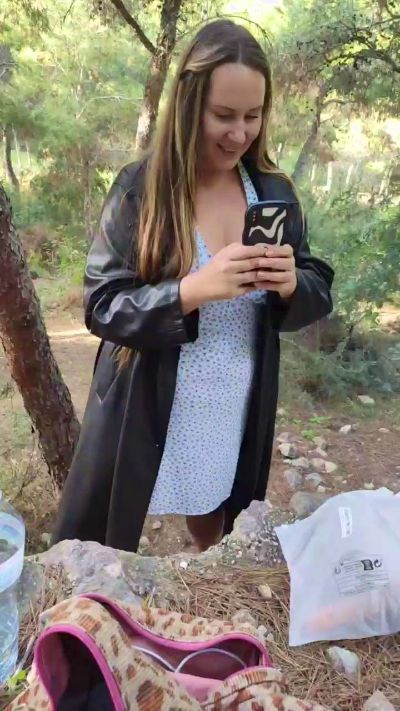 public voyeur cam  Mona 