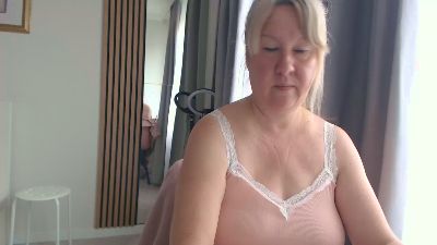 _YourAngel live cam on Cam4