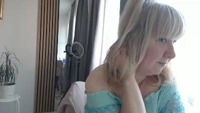 _YourAngel live cam on Cam4