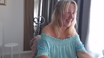 _YourAngel live cam on Cam4