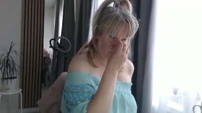 _YourAngel live cam on Cam4