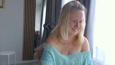 _YourAngel live cam on Cam4
