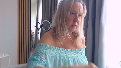 _YourAngel live cam on Cam4