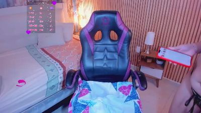 _Your_Favorite_ live cam on Cam4