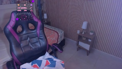 _Your_Favorite_ live cam on Cam4
