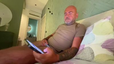 __Maximiliano__ live cam on Cam4