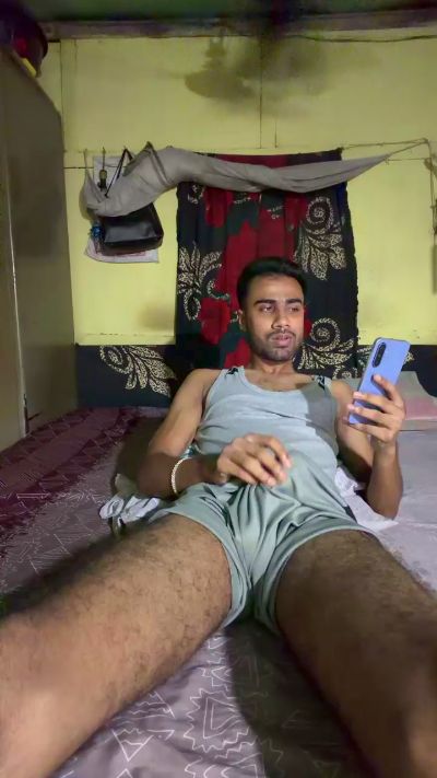 __skinnyboy_34 live cam on Cam4