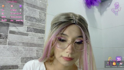 Profile and Statistics for _ariana_19 on Cam4