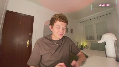 _camiloandres live cam on Cam4