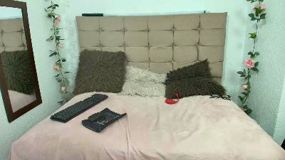 _karlagreen live cam on Cam4