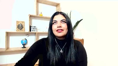_karlagreen live cam on Cam4