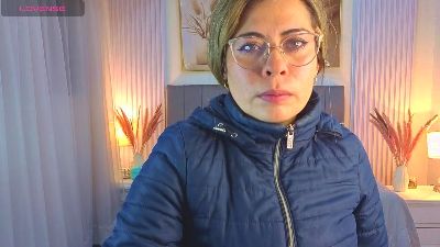 _lara1 live cam on Cam4