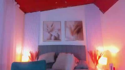 _lara1 live cam on Cam4