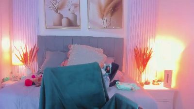 _lara1 live cam on Cam4