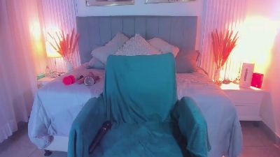 _lara1 live cam on Cam4