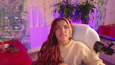 _lili_rose_ live cam on Cam4
