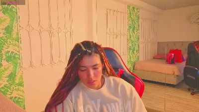 _lili_rose_ live cam on Cam4