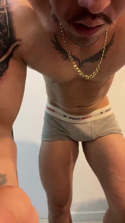_lucas_ramos live cam on Cam4