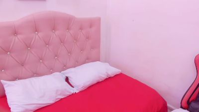 _saray_rose live cam on Cam4