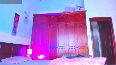 _shantall_777 live cam on Cam4