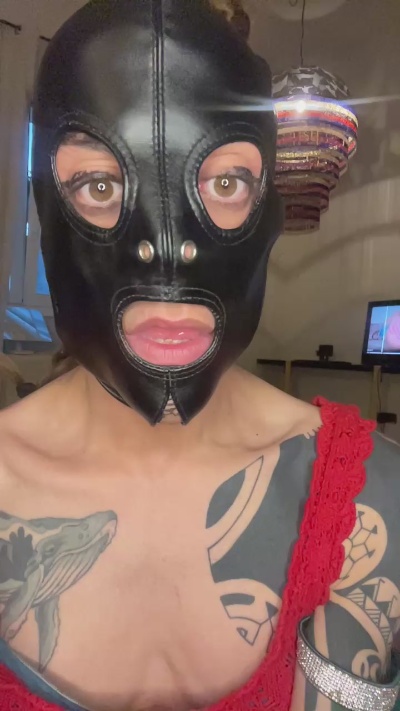 _vaccadamonta live cam on Cam4