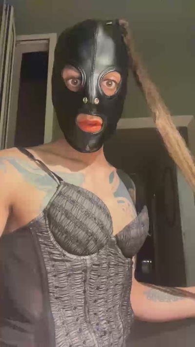 _vaccadamonta live cam on Cam4
