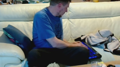 a_moure live cam on Cam4