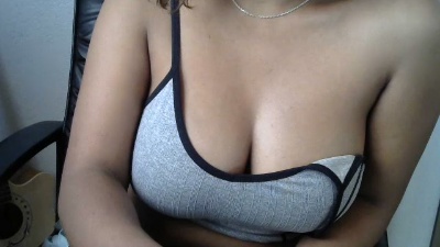 aaaah_sexy25 live cam on Cam4