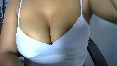 aaaah_sexy25 live cam on Cam4