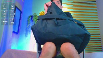 aalejo_gray live cam on Cam4