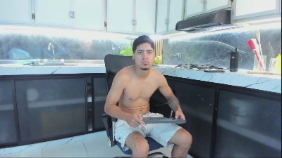 aalejo_gray live cam on Cam4