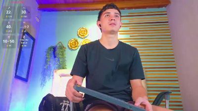 aalejo_gray live cam on Cam4