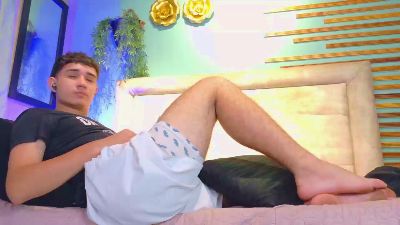 aalejo_gray live cam on Cam4