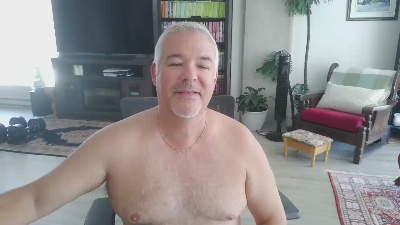 aarosteev live cam on Cam4