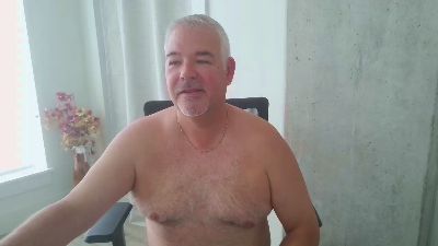aarosteev live cam on Cam4