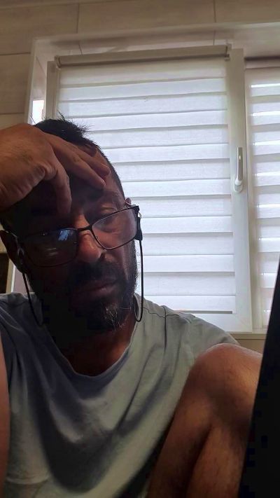 abyssboy352 live cam on Cam4
