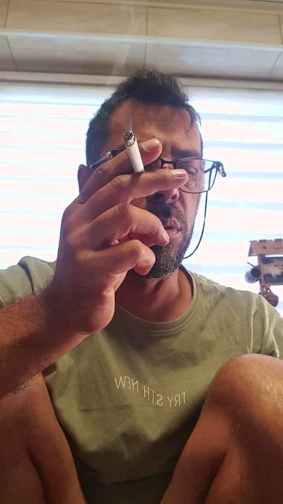 abyssboy352 live cam on Cam4