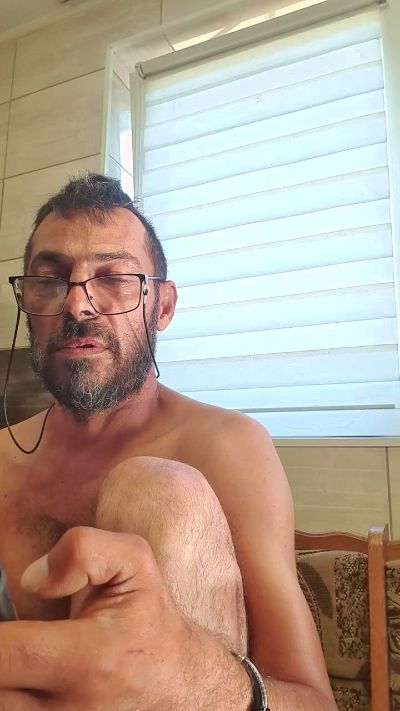 abyssboy352 live cam on Cam4