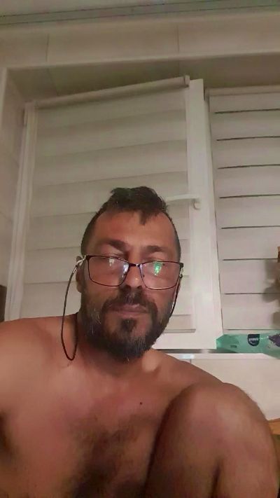 abyssboy352 live cam on Cam4