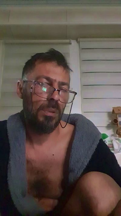 abyssboy352 live cam on Cam4