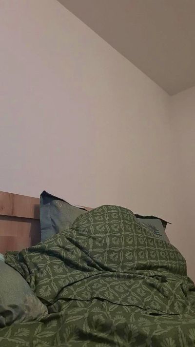 abyssboy352 live cam on Cam4