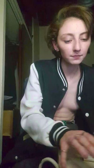 actresshine live cam on Cam4