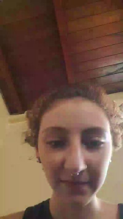 actresshine live cam on Cam4