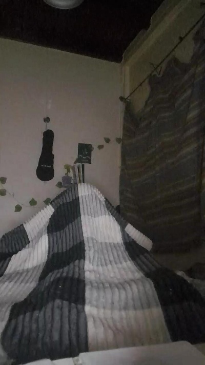 actresshine live cam on Cam4