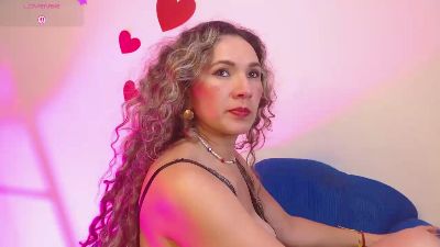 adairamars live cam on Cam4