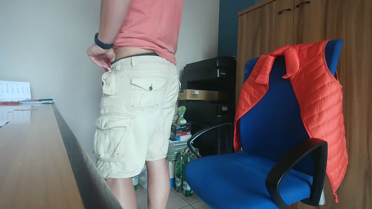 adam9987 live cam on Cam4