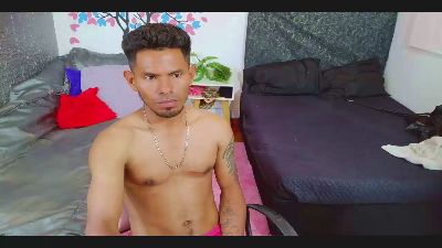 adambrosk_24 live cam on Cam4