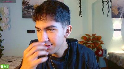 adan_tower live cam on Cam4
