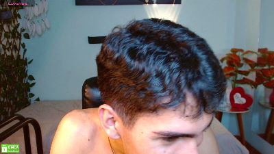 adan_tower live cam on Cam4