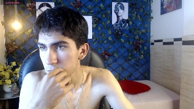 adan_tower live cam on Cam4